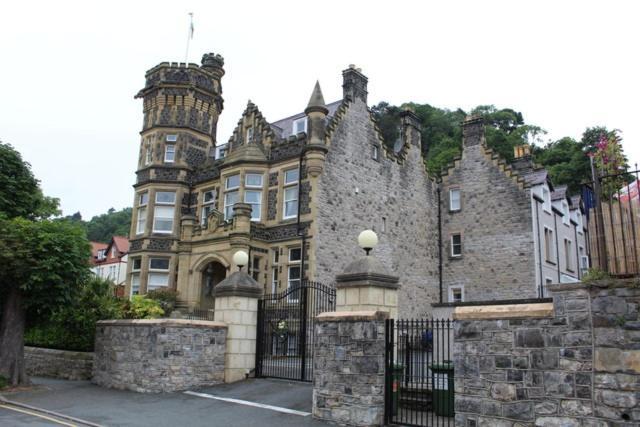 مبيت وإفطار Bodlondeb Castle Bed & Breakfast { Central Llandudno} المظهر الخارجي الصورة