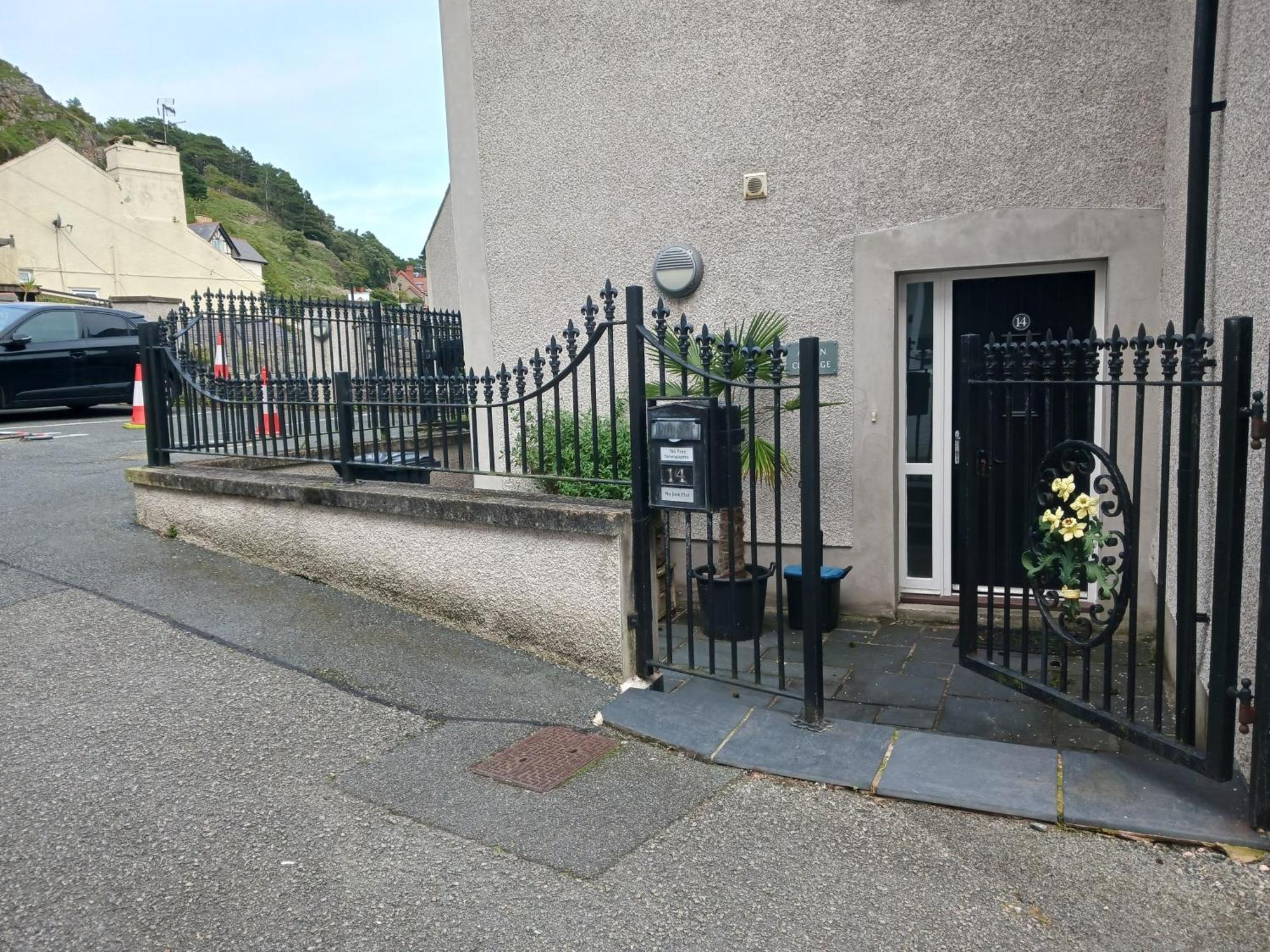 مبيت وإفطار Bodlondeb Castle Bed & Breakfast { Central Llandudno} المظهر الخارجي الصورة